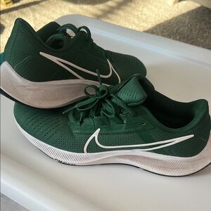 Nike Forest Green and White Pegasus 38